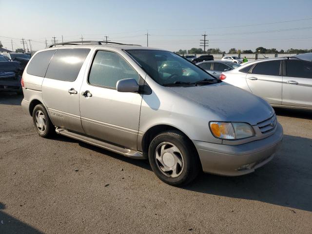 Photo 4 from auction – 2002 TOYOTA SIENNA LE with VIN 4T3ZF13C82U424574