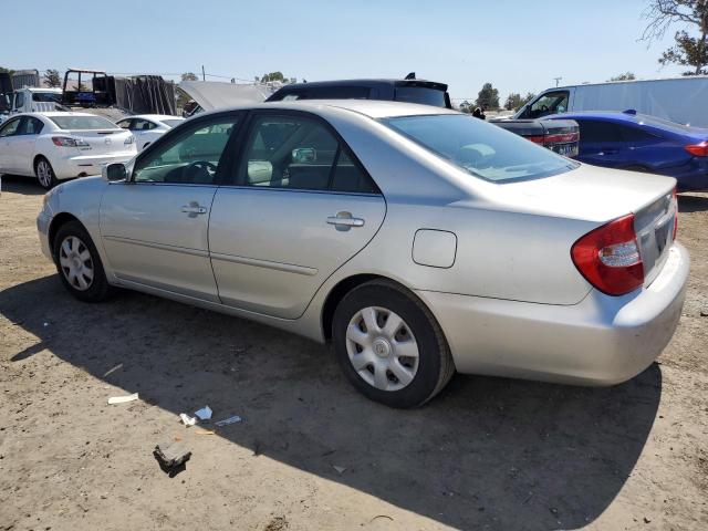 Photo 2 from auction – 2002 TOYOTA CAMRY LE with VIN JTDBE30K020019700
