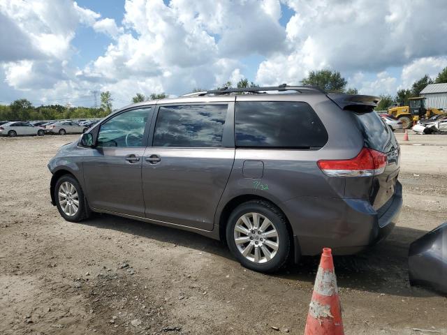 Photo 2 from auction – 2013 TOYOTA SIENNA XLE with VIN 5TDDK3DC8DS066123