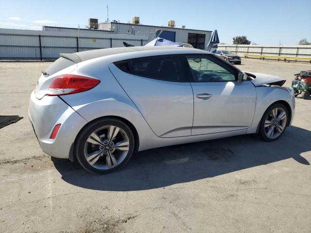 Photo 3 from auction – 2016 HYUNDAI VELOSTER with VIN KMHTC6AD3GU289284