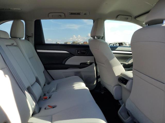 Photo 11 from auction – 2017 TOYOTA HIGHLANDER with VIN 5TDZARFH0HS031361