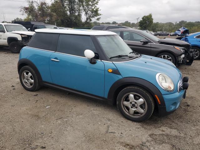 Photo 4 from auction – 2008 MINI COOPER with VIN WMWMF335X8TU63912