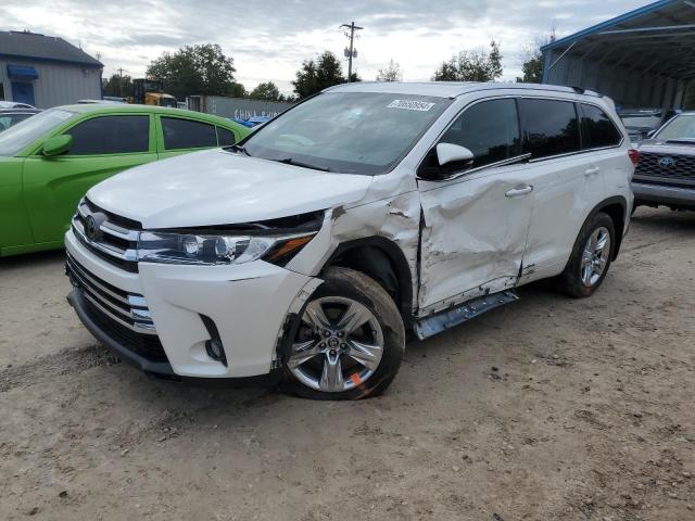 TOYOTA HIGHLANDER 2018 with VIN 5TDDZRFH8JS849767 - Photo from auction