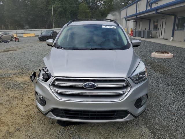 Photo 5 from auction – 2017 FORD ESCAPE SE with VIN 1FMCU0GD4HUC59214