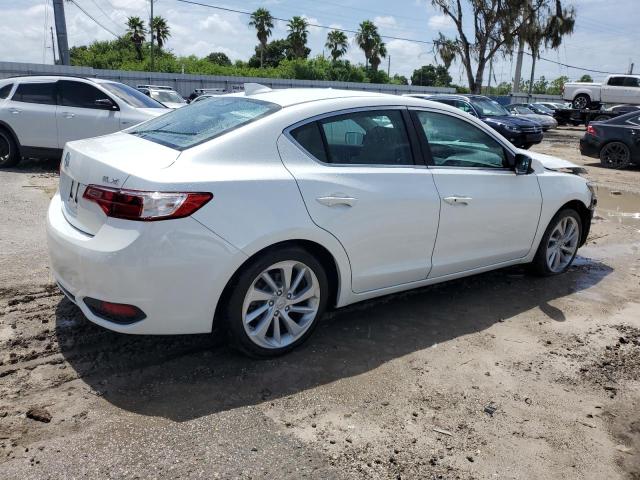 Photo 3 from auction – 2018 ACURA ILX BASE W with VIN 19UDE2F3XJA006370