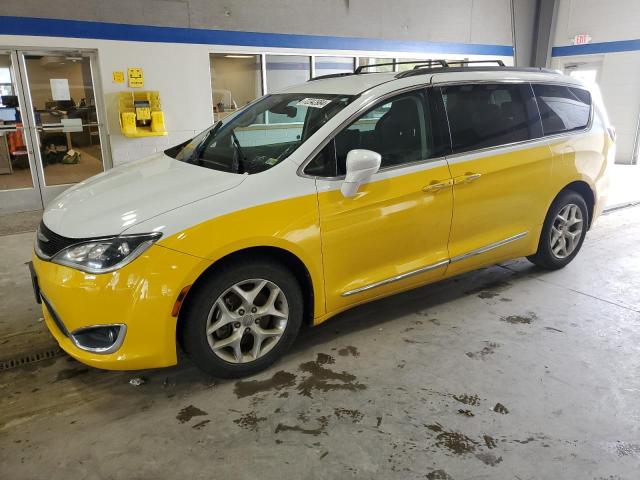 CHRYSLER PACIFICA T 2017 with VIN 2C4RC1BG7HR676610 - Photo from auction