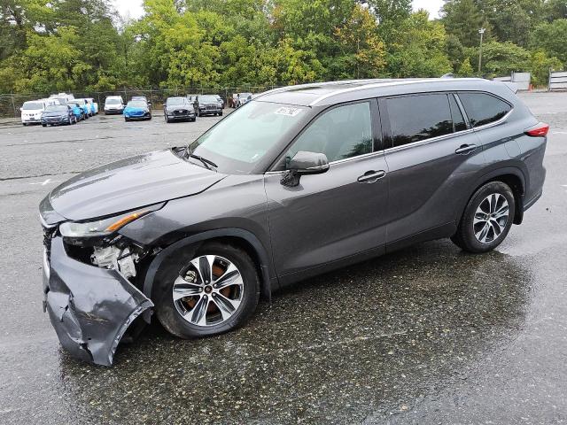 TOYOTA HIGHLANDER 2022 with VIN 5TDGZRBH5NS573007 - Photo from auction