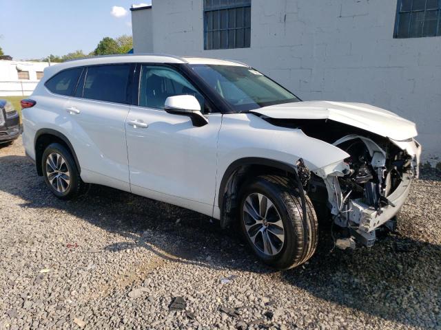 Photo 4 from auction – 2022 TOYOTA HIGHLANDER with VIN 5TDGZRBH1NS163062