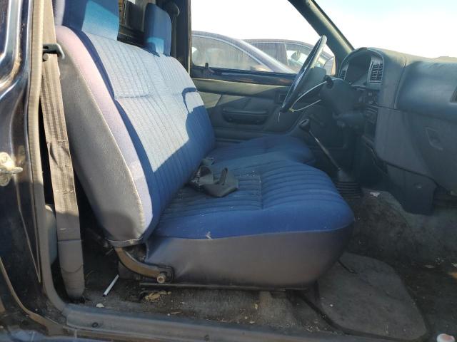 Photo 10 from auction – 1995 TOYOTA PICKUP 1/2 with VIN 4TARN81A6SZ323235