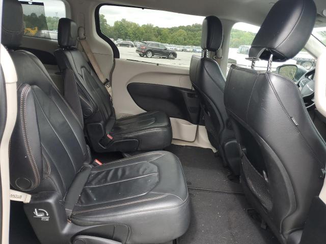 Photo 11 from auction – 2017 CHRYSLER PACIFICA T with VIN 2C4RC1BGXHR691957