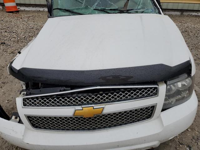 Photo 12 from auction – 2013 CHEVROLET SUBURBAN C with VIN 1GNSCJE09DR255852
