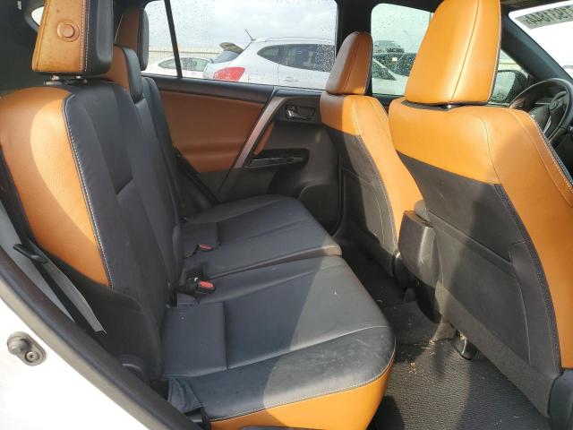 Photo 11 from auction – 2016 TOYOTA RAV4 SE with VIN JTMNFREVXGJ063933