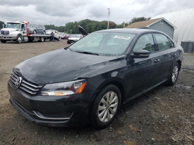 VOLKSWAGEN PASSAT S 2015 with VIN 1VWAT7A38FC007196 - Photo from auction