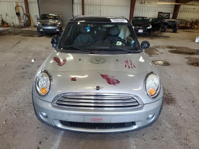 Photo 5 from auction – 2010 MINI COOPER CLU with VIN WMWML3C54ATX38382
