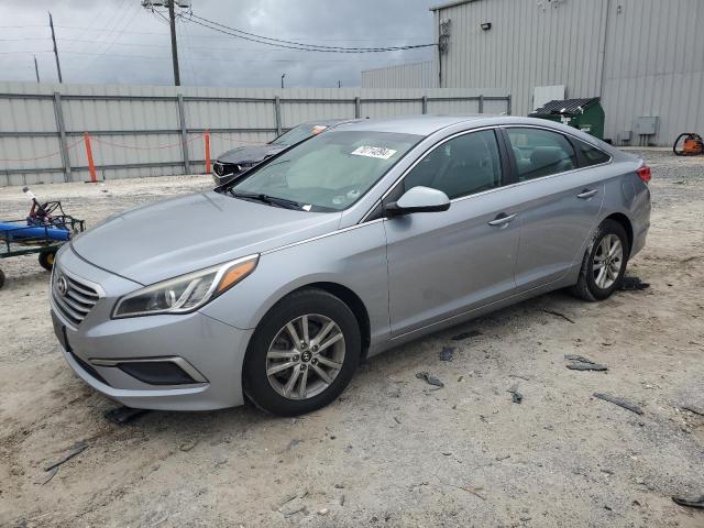 HYUNDAI SONATA SE 2017 with VIN 5NPE24AF4HH567076 - Photo from auction