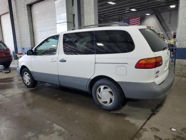 Photo 2 from auction – 2000 TOYOTA SIENNA LE with VIN 4T3ZF13C7YU304919