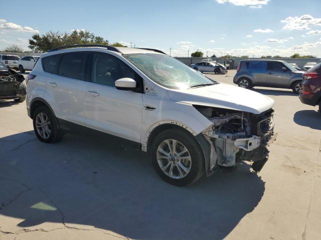 Photo 4 from auction – 2018 FORD ESCAPE SEL with VIN 1FMCU9HD2JUB45186