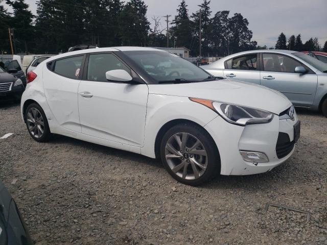 Photo 4 from auction – 2017 HYUNDAI VELOSTER with VIN KMHTC6AD4HU312749
