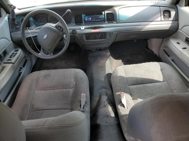 Photo 8 from auction – 2003 FORD CROWN VICT with VIN 2FAFP71W33X135907
