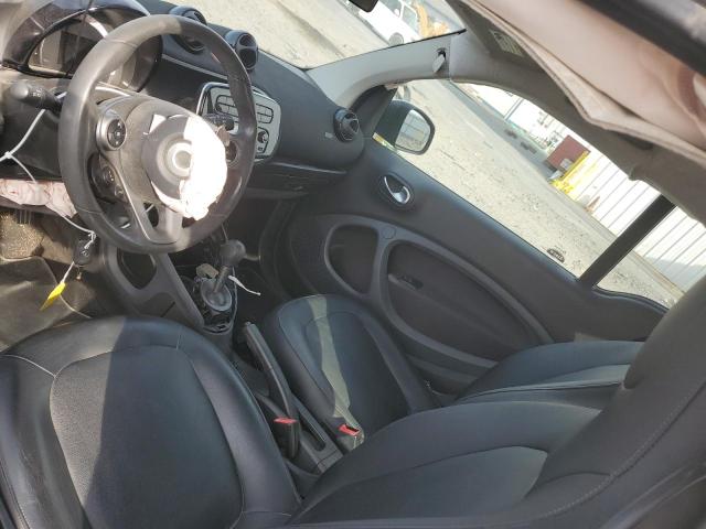 Photo 8 from auction – 2016 SMART FORTWO with VIN WMEFJ5DA1GK064460