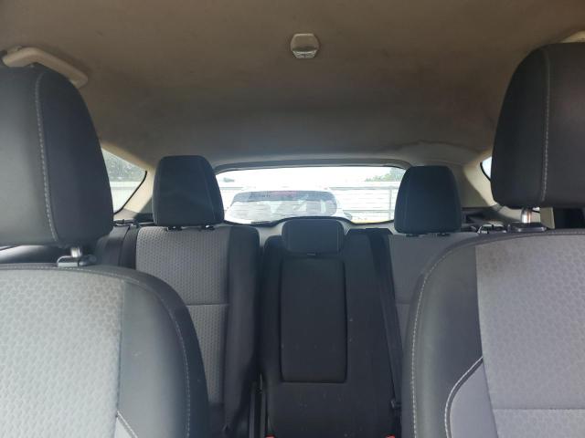 Photo 10 from auction – 2017 FORD ESCAPE SE with VIN 1FMCU0GD4HUC63540