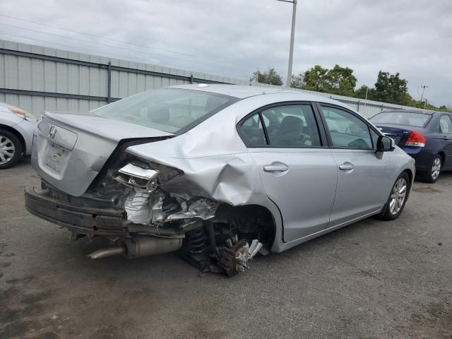 Photo 3 from auction – 2012 HONDA CIVIC EXL with VIN 19XFB2F90CE310182