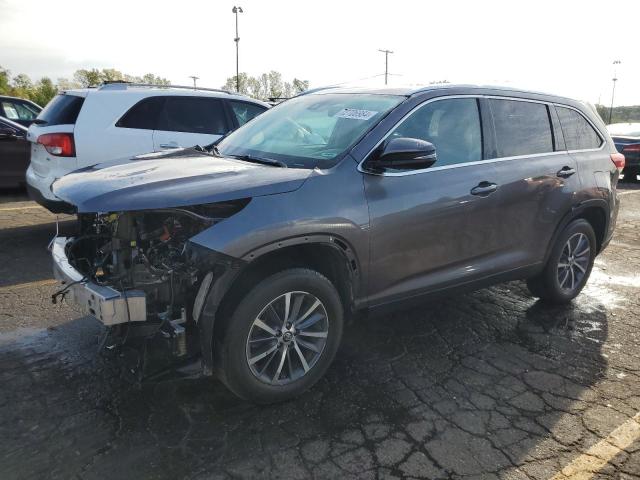 TOYOTA HIGHLANDER 2019 with VIN 5TDKZRFH7KS560422 - Photo from auction