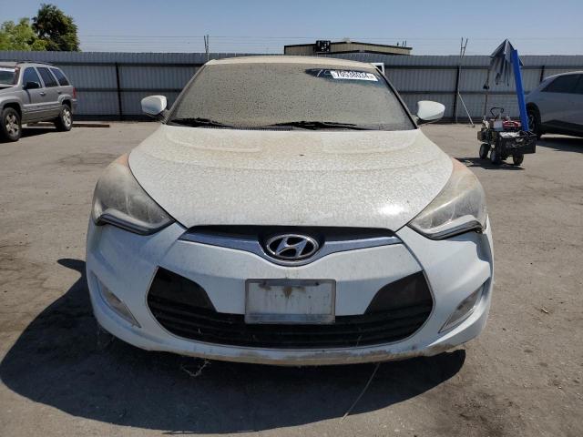Photo 5 from auction – 2016 HYUNDAI VELOSTER with VIN KMHTC6AD5GU253905