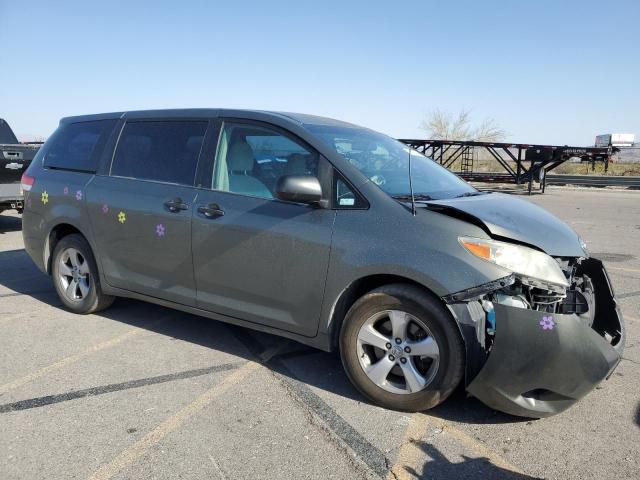 Photo 4 from auction – 2011 TOYOTA SIENNA BAS with VIN 5TDKA3DC6BS006574