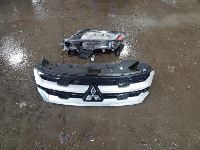 Photo 13 from auction – 2023 MITSUBISHI OUTLANDER with VIN JA4ARUAU7PU013408
