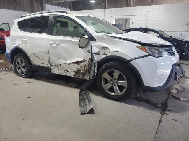 Photo 4 from auction – 2015 TOYOTA RAV4 XLE with VIN JTMRFREV6FJ031951