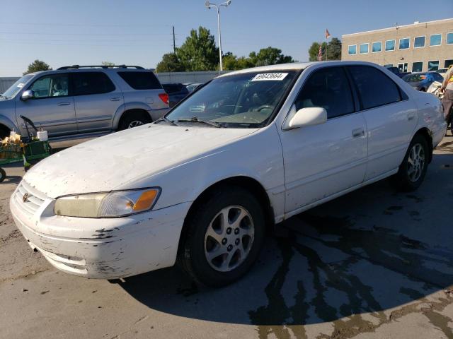 TOYOTA CAMRY CE 1998 with VIN 4T1BF28K7WU067930 - Photo from auction