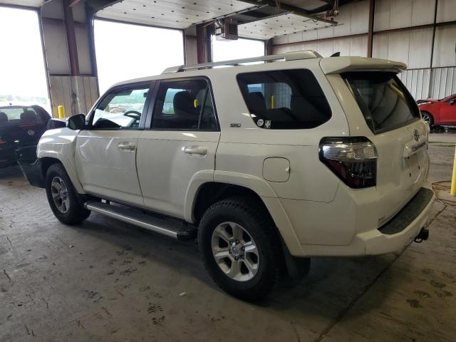 Zdjęcie 2 z aukcji – 2015 TOYOTA 4RUNNER SR z VIN JTEBU5JR1F5222268