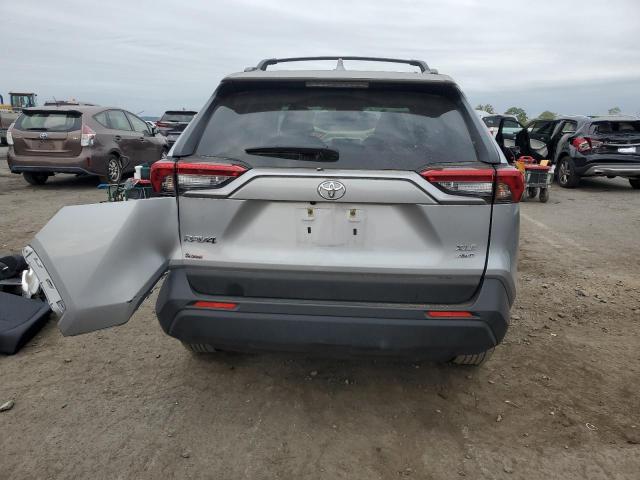 Photo 6 from auction – 2023 TOYOTA RAV4 XLE with VIN JTMP1RFV4PD094387