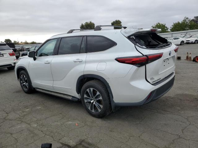 Photo 2 from auction – 2022 TOYOTA HIGHLANDER with VIN 5TDAARAH3NS511555