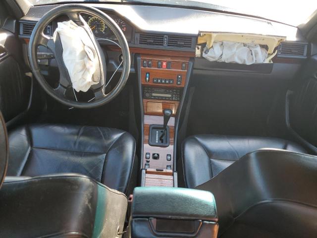Photo 8 from auction – 1994 MERCEDES-BENZ E 320 with VIN WDBEA32E8RC139526