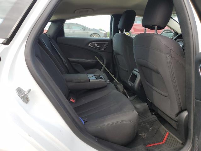 Photo 10 from auction – 2015 CHRYSLER 200 LIMITE with VIN 1C3CCCAB5FN577628