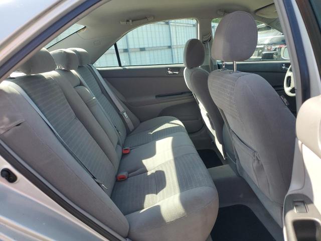 Photo 10 from auction – 2005 TOYOTA CAMRY LE with VIN 4T1BE30K75U991707