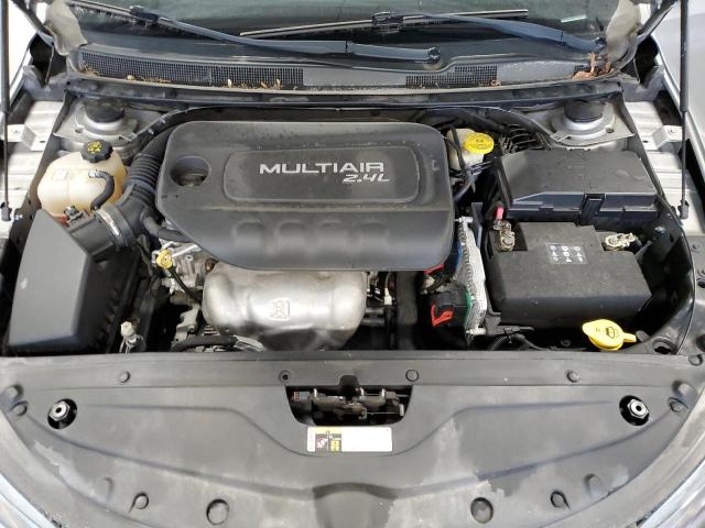 Photo 11 from auction – 2016 CHRYSLER 200 LIMITE with VIN 1C3CCCABXGN193149