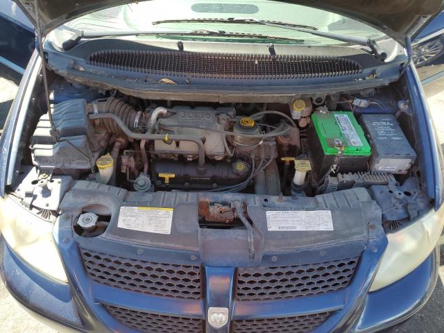 Photo 12 from auction – 2002 DODGE GRAND CARA with VIN 2B8GP443X2R512522
