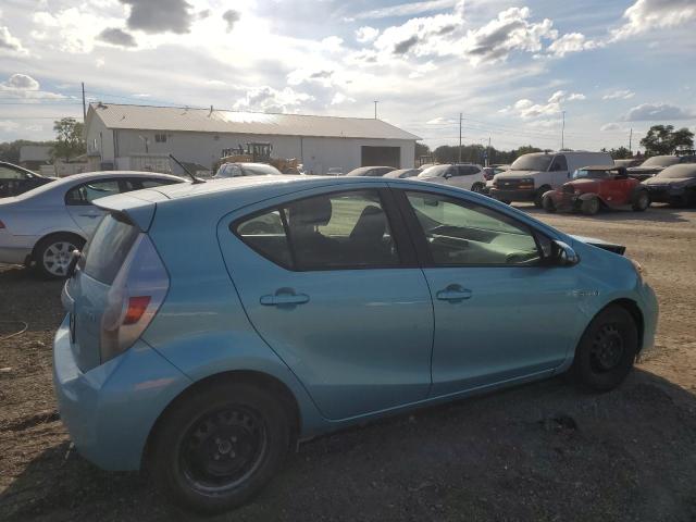 Photo 3 from auction – 2012 TOYOTA PRIUS C with VIN JTDKDTB37C1007550