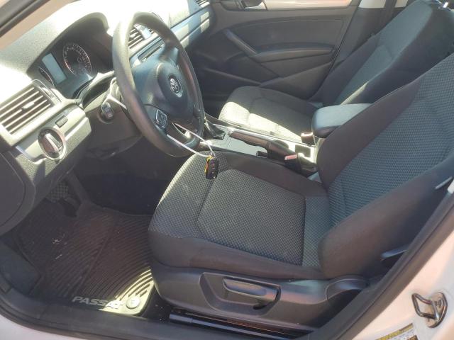 Photo 7 from auction – 2014 VOLKSWAGEN PASSAT S with VIN 1VWAT7A32EC049863