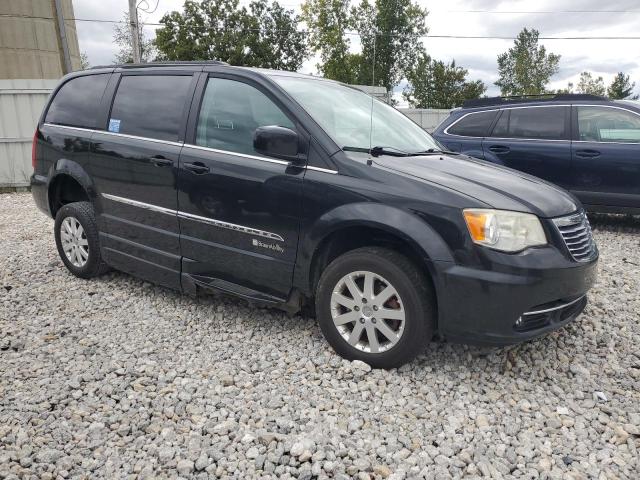 Photo 4 from auction – 2013 CHRYSLER TOWN & COU with VIN 2C4RC1BG8DR776774