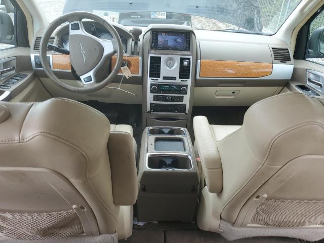 Photo 8 from auction – 2010 CHRYSLER TOWN & COU with VIN 2A4RR6DX6AR141812