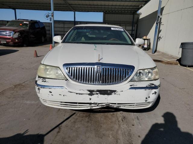Photo 5 from auction – 2003 LINCOLN TOWN CAR C with VIN 1LNHM83W63Y634680