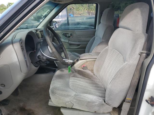 Photo 7 from auction – 2000 CHEVROLET BLAZER with VIN 1GNCS13WXYK166613
