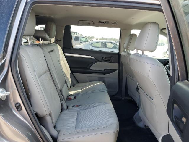 Photo 11 from auction – 2018 TOYOTA HIGHLANDER with VIN 5TDZZRFHXJS235079