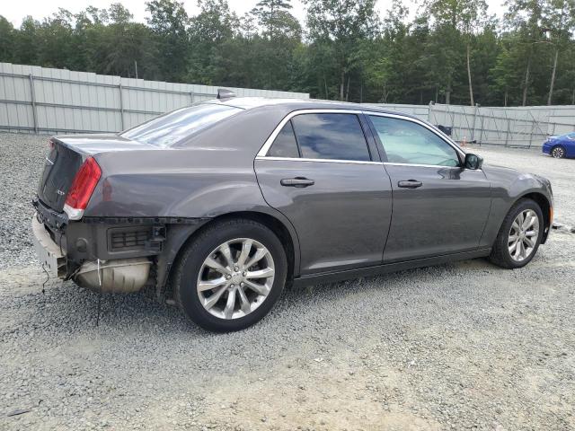 Photo 3 from auction – 2017 CHRYSLER 300 LIMITE with VIN 2C3CCARG3HH647949