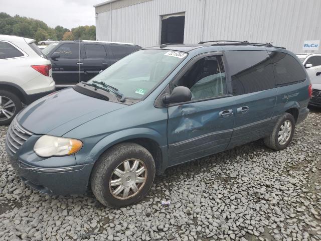 Photo 1 from auction – 2005 CHRYSLER TOWN & COU with VIN 2C4GP54LX5R563307