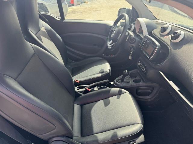 Photo 5 from auction – 2016 SMART FORTWO with VIN WMEFJ5DA9GK123545